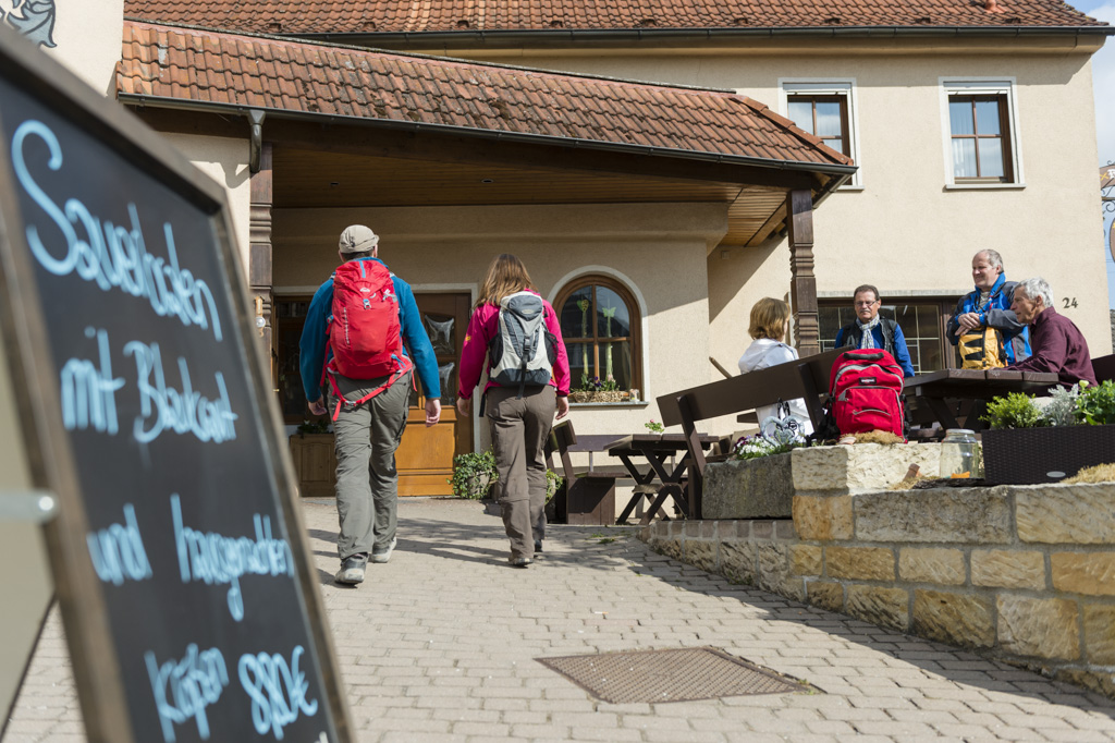 Sauerbraten und hausgemachte Klöße im Landgasthof Schramm in Roßstadt am Main. Foto: Andreas Hub