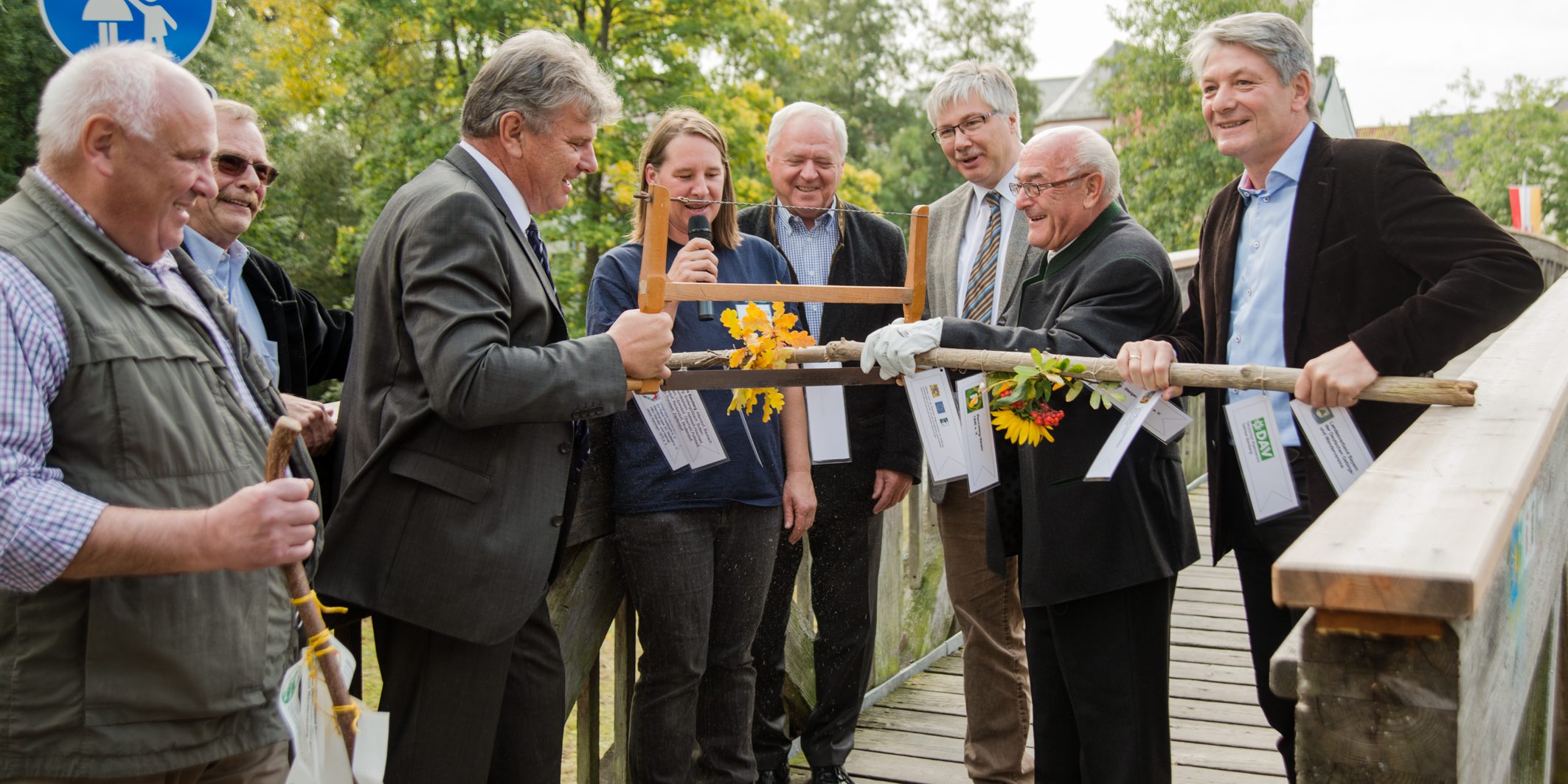 Eröffnung des Sieben-Flüsse-Wanderwegs am Mühlensteg in Baunach am 3. Oktober 2015. Foto: Thomas Ochs.
